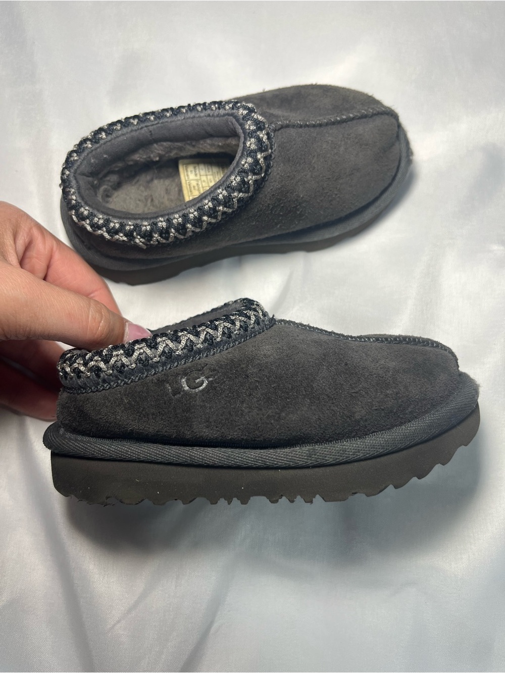 UGG Tasman‎ Slippers Toddler Size 7 Gray Suede Slip On Shoes